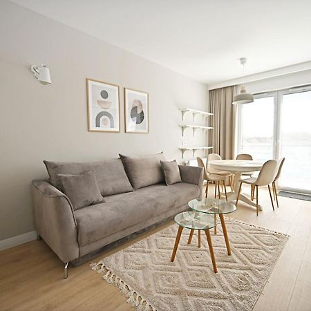 Beige 3City Apartment With Parking In Gdansk By Noclegi Renters Ngoại thất bức ảnh