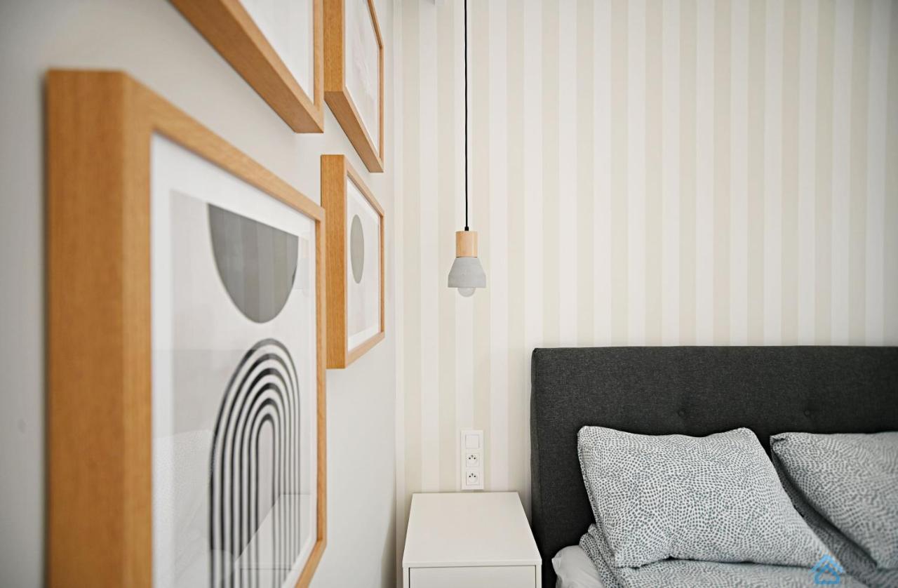Beige 3City Apartment With Parking In Gdansk By Noclegi Renters Ngoại thất bức ảnh
