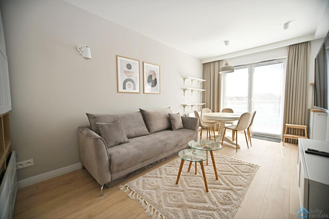 Beige 3City Apartment With Parking In Gdansk By Noclegi Renters Ngoại thất bức ảnh