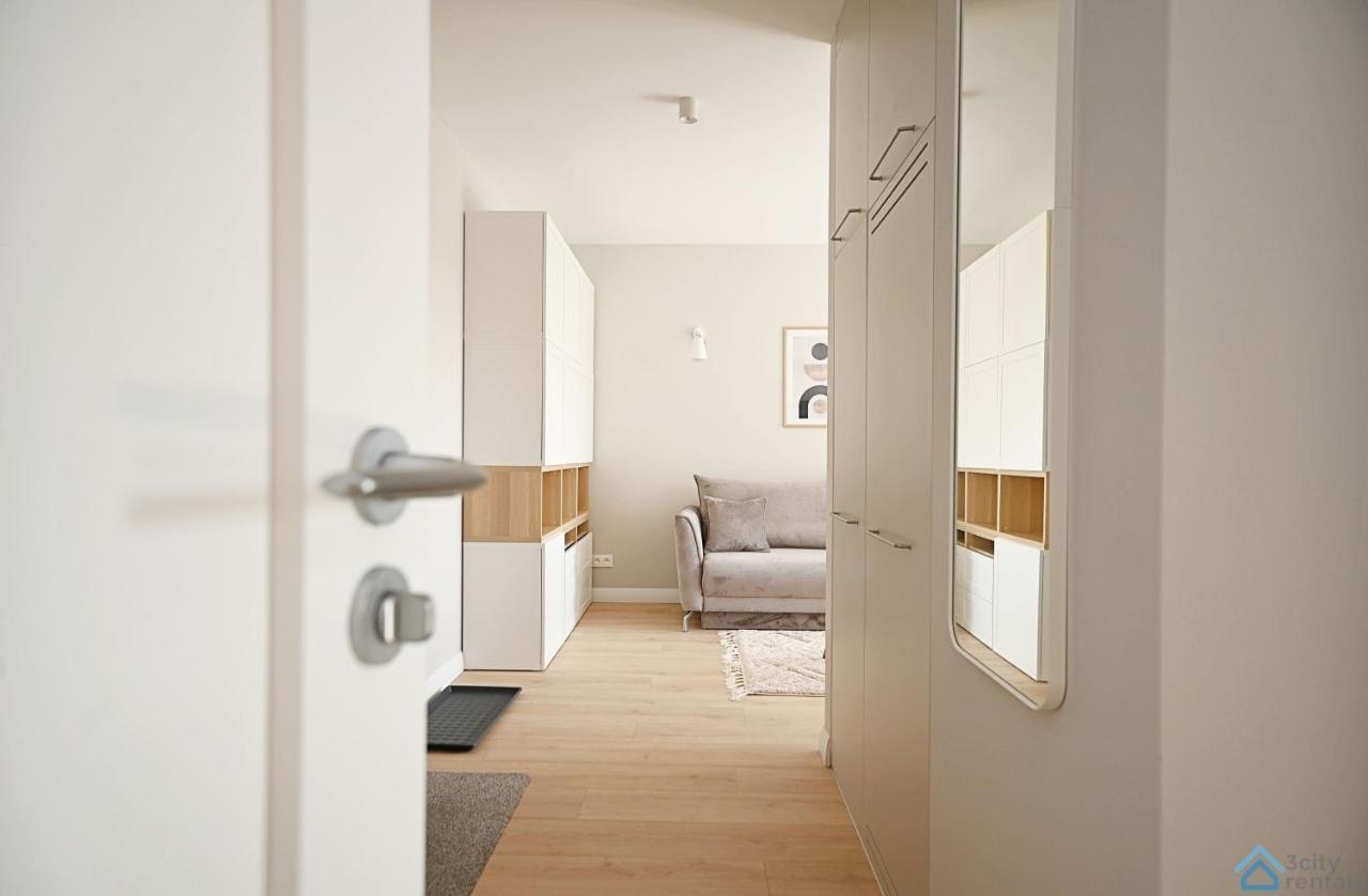 Beige 3City Apartment With Parking In Gdansk By Noclegi Renters Ngoại thất bức ảnh