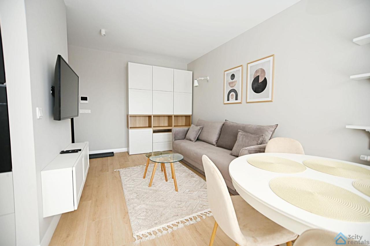 Beige 3City Apartment With Parking In Gdansk By Noclegi Renters Ngoại thất bức ảnh