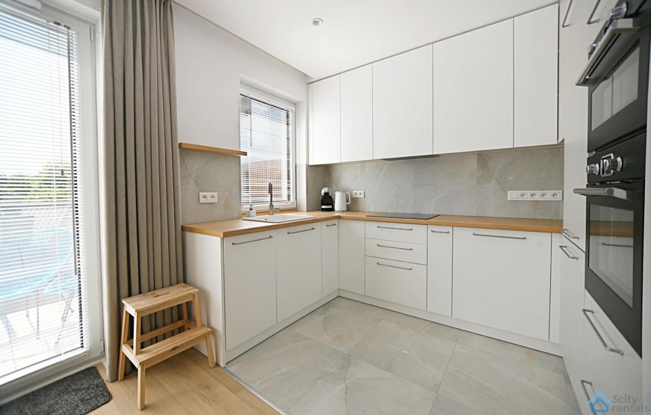 Beige 3City Apartment With Parking In Gdansk By Noclegi Renters Ngoại thất bức ảnh