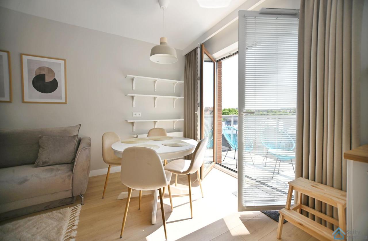 Beige 3City Apartment With Parking In Gdansk By Noclegi Renters Ngoại thất bức ảnh