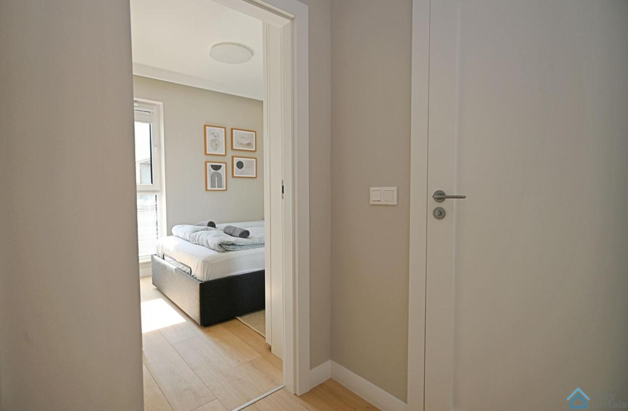 Beige 3City Apartment With Parking In Gdansk By Noclegi Renters Ngoại thất bức ảnh
