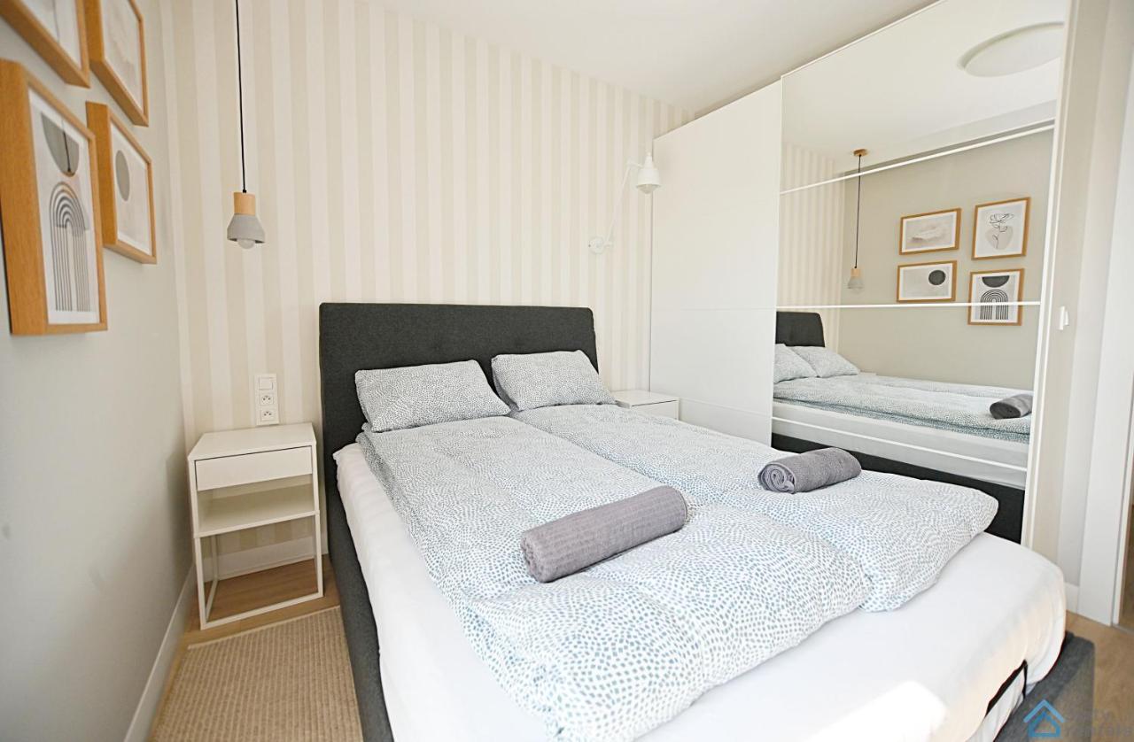 Beige 3City Apartment With Parking In Gdansk By Noclegi Renters Ngoại thất bức ảnh